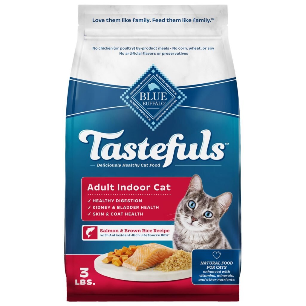 Blue Buffalo Tastefuls Natural Dry Food for Adult Indoor Cats, Salmon & Brown Rice Recipe